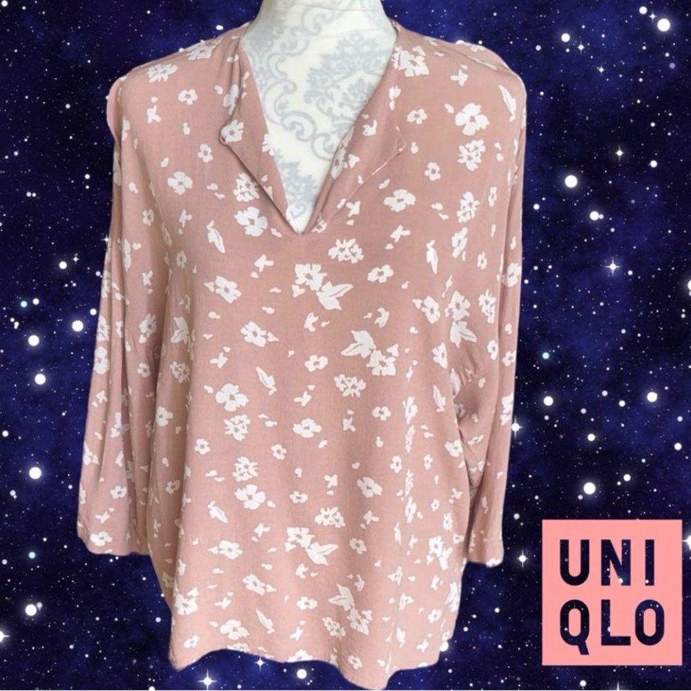 Uniqlo Pink Floral V-Neck Long-Sleeve Blouse